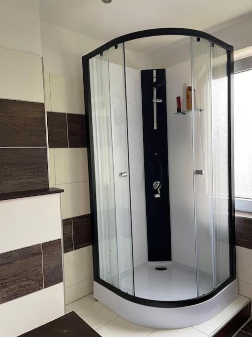 Duesseldorf Messe And Airport, 2-Bedroom Apartment With Kitchen And Garden Duisburg Luaran gambar
