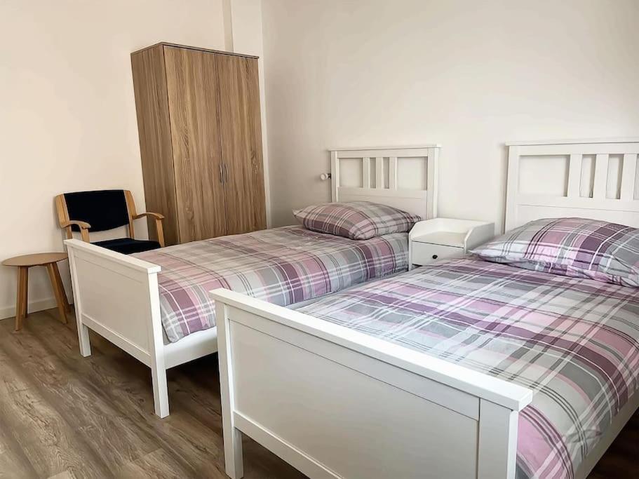 Duesseldorf Messe And Airport, 2-Bedroom Apartment With Kitchen And Garden Duisburg Luaran gambar